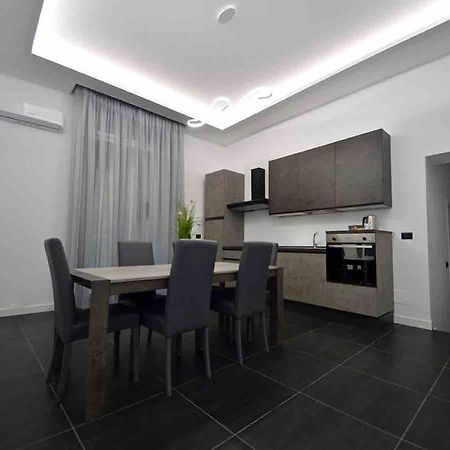 Suite Quarantotto Napoli Dış mekan fotoğraf